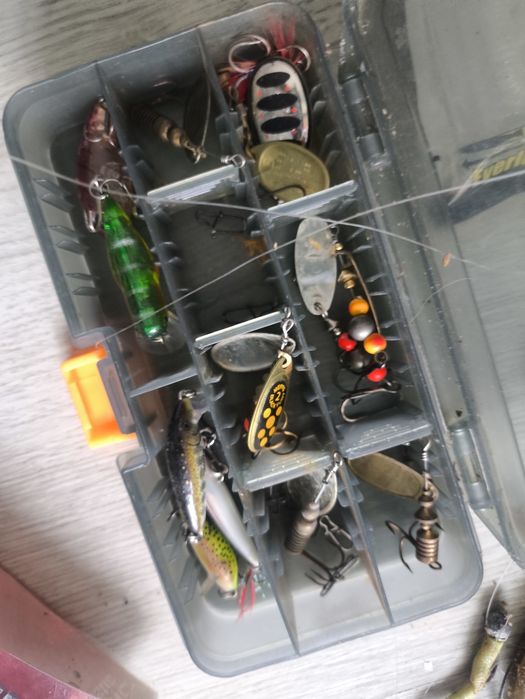 Diverso Material Spinning light