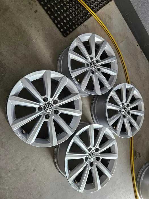 Alufelgi 17" 5x112 VW Passat B6 B7 B8 CC Golf VII Tiguan Touran Caddy