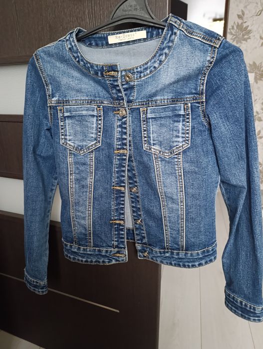Продам джинсовий піджак...