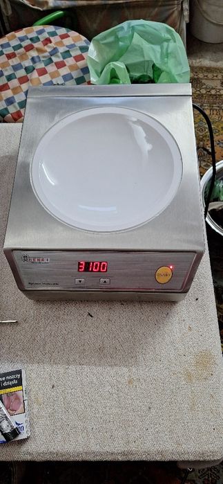 Hendi wok indukcyjna.