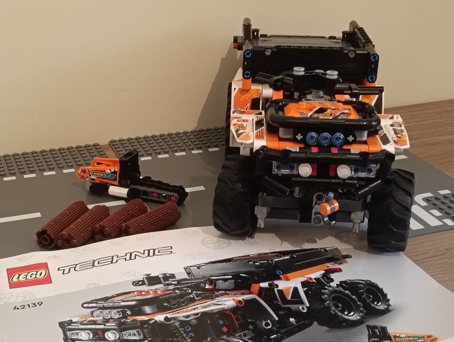 Lego Technic   All- Terrain Vehicle - 42139