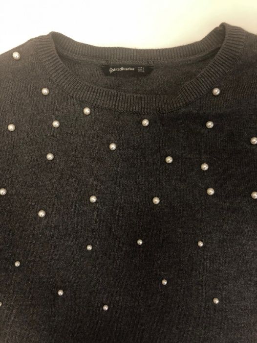 Stradivarius szary sweter z perłami jak nowy M