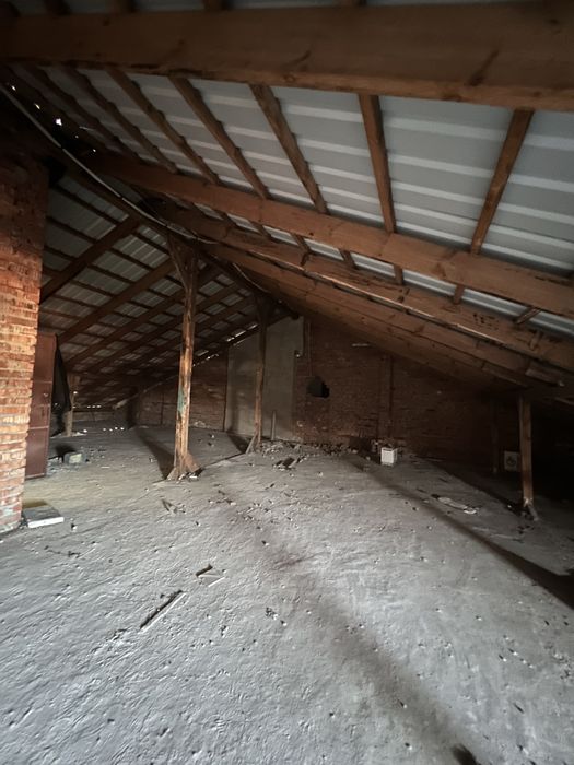 Продаж Мансарди.