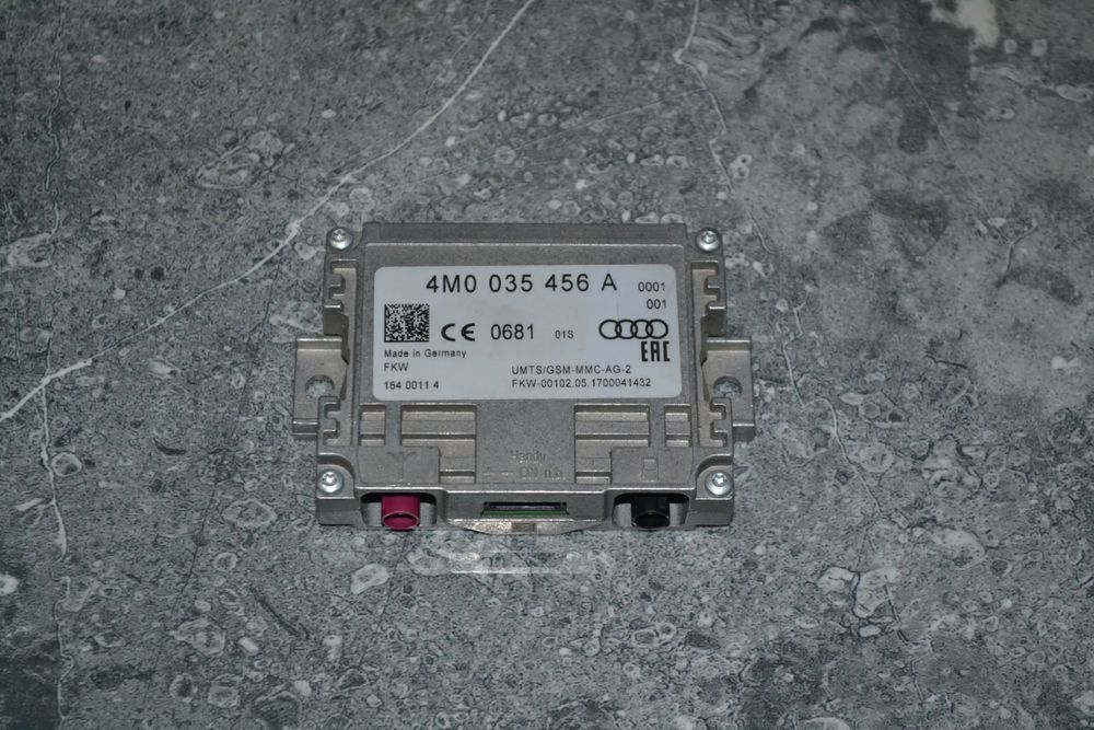 VW AUDI SEAT SKODA WZMACNIACZ ANTENY 4M0035456A