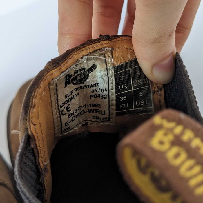 Dr. Martens Chelsea Industrial 36