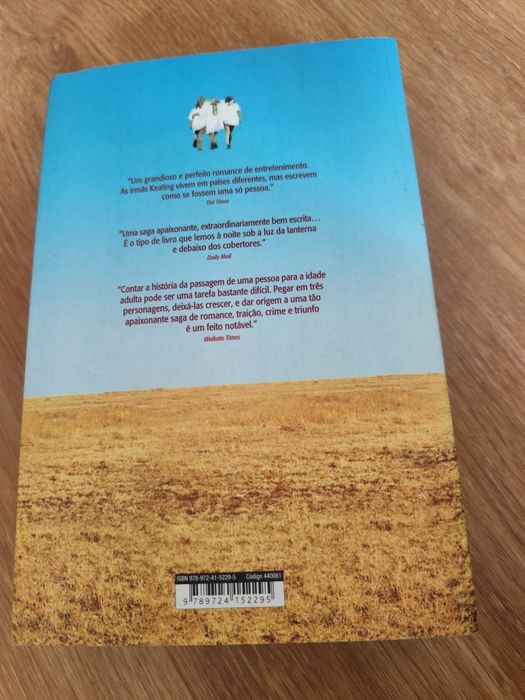 Irmãs de sangue de Barbara e Stephanie keating