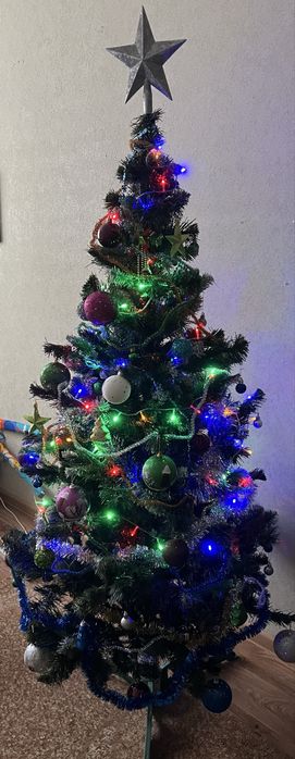 Ялинка штучна 1,60 м. на підстаці