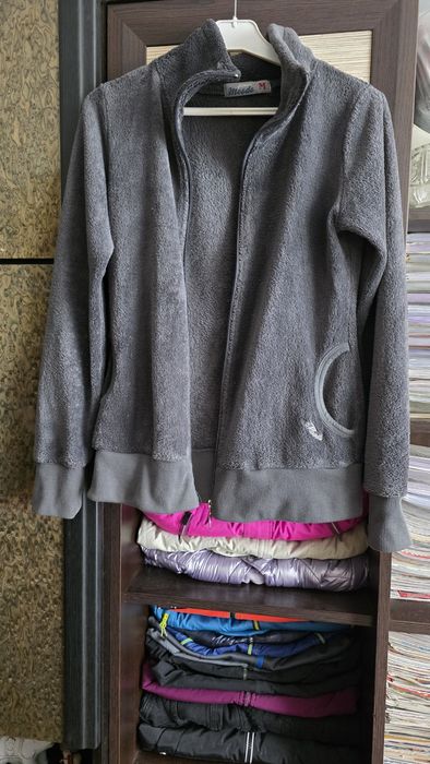 Ciepła   bluza    M.