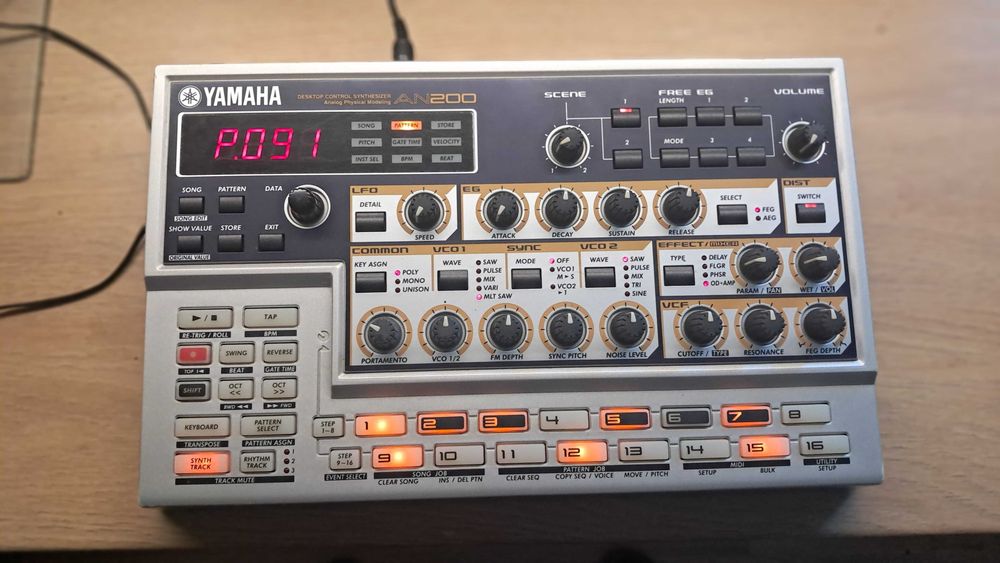 instrument yamaha an200 !