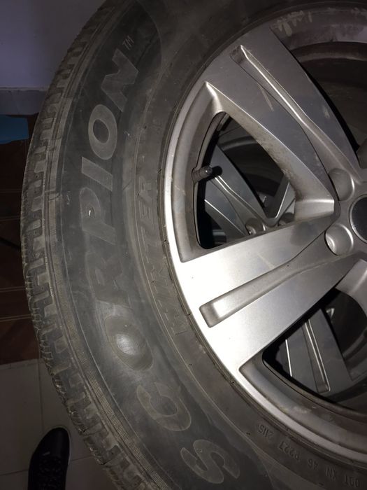 Диски з гумою Audi Q7, Q5 R18 5*112