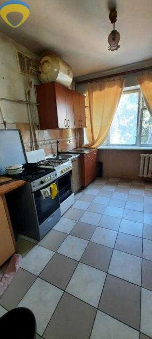 Продам кімнату біля Червоного скверу!