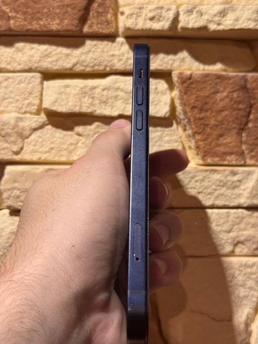 iPhone 12 64GB Black, ідеальний стан, рідний АКБ 81%