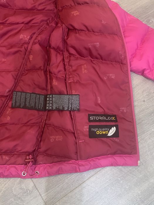 Легкий  пуховик  JackWolfskin, XS