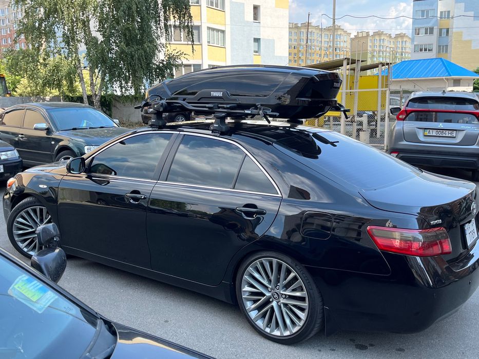 б.у. поперечины Toyota і Lexus багажник как THULE
