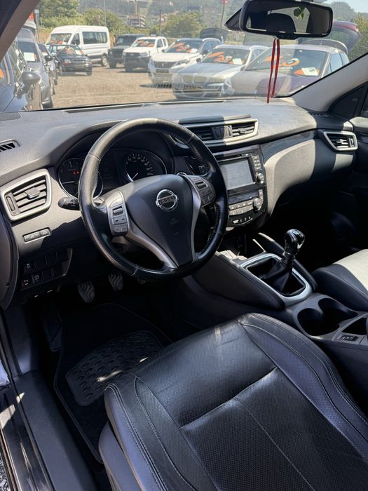 Nissan Qashqai Tekna Pele