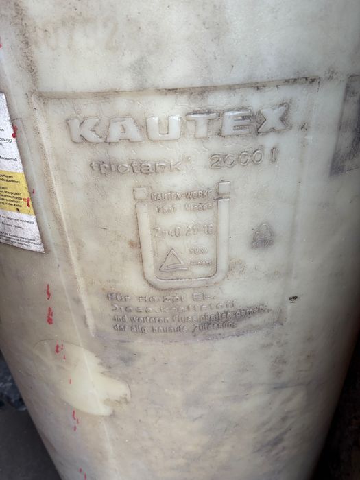 Zbiorniki 1000l i 2000l Kautex