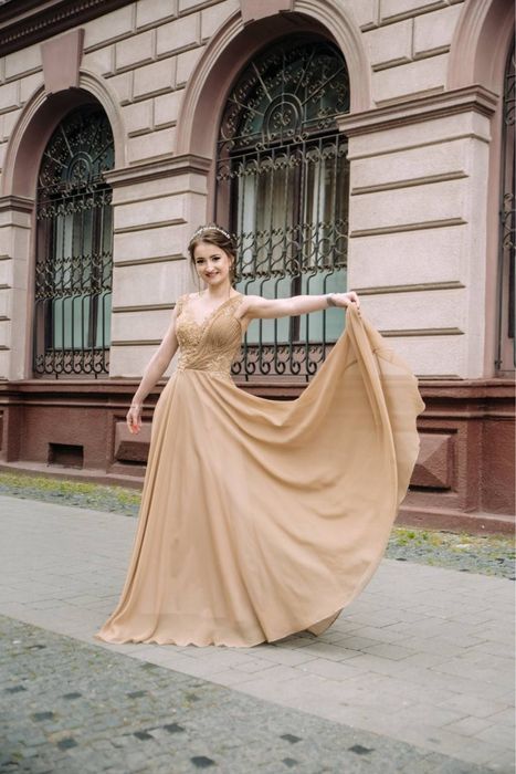 Святкове плаття довге