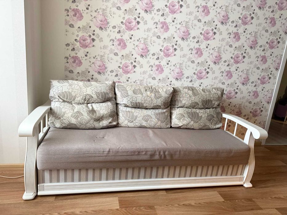 Диван Цезар Константа