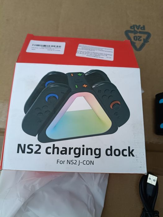 Stacja Dokująca Joy-Con Nintendo Switch | Ładowarka 4w1 RGB

Cena 39 z
