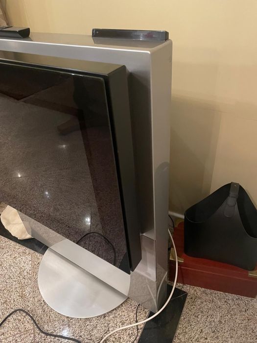 Televisão BANG & OLUFSEN
