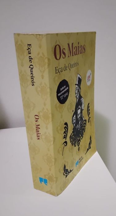 "Os Maias" livro de Eça de Queirós