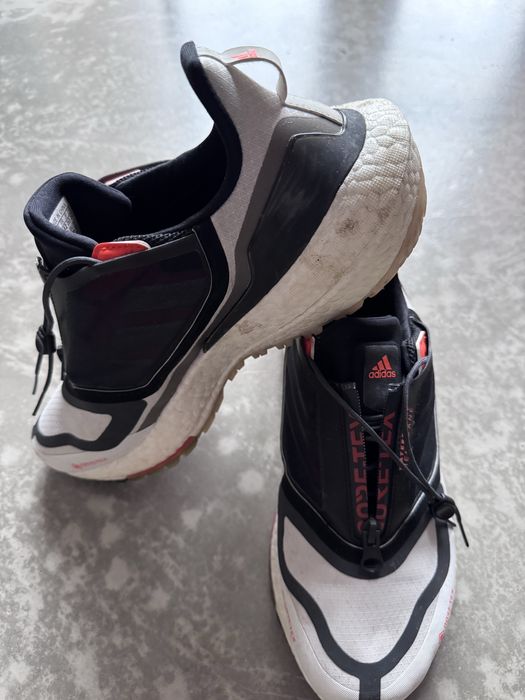 Бігові кросівки Adidas Ultraboost 22 GTX