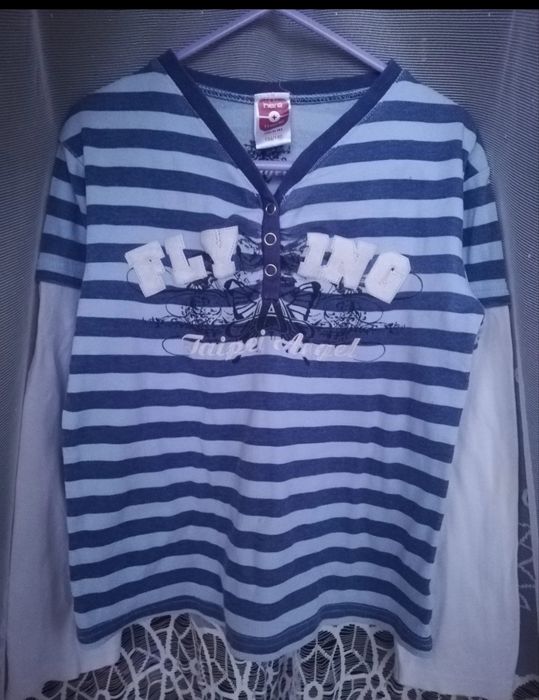 Bluzka w paski z podwójnym rękawem