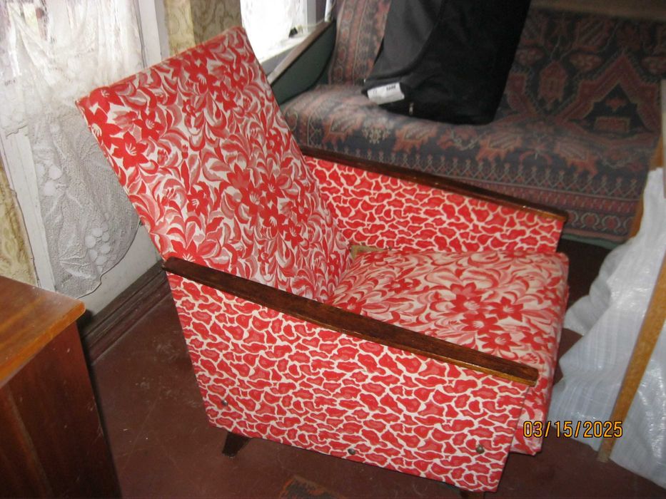 Продам кресло-кровать отреставрированное с матрасом