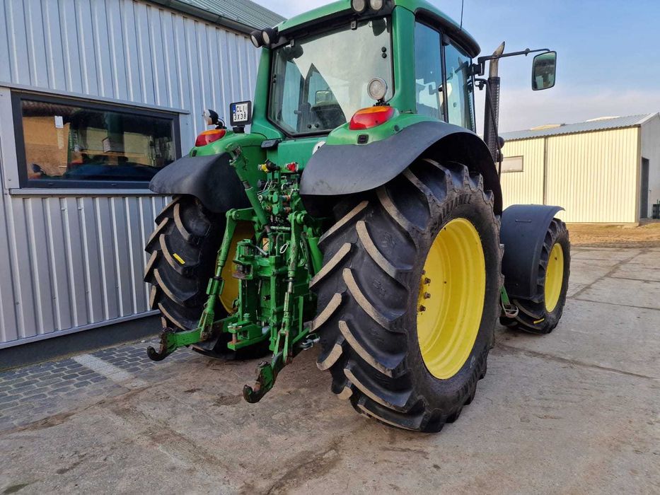 Wynajem traktora, ciagnika rolniczego John Deere 6920