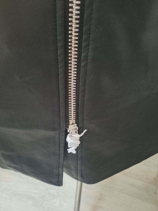 Płaszcz z eko -skóry rozm.M