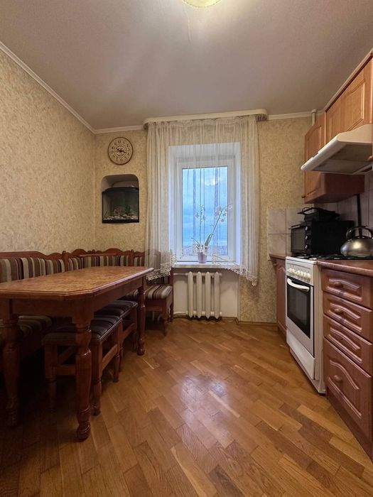 Продаж 3-кімнатної квартири | цегла | обмін 1км