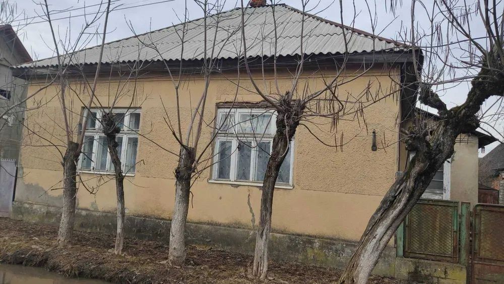 Продається будинок в Закарпатській обл. смт. Королево вул. Петрова 22