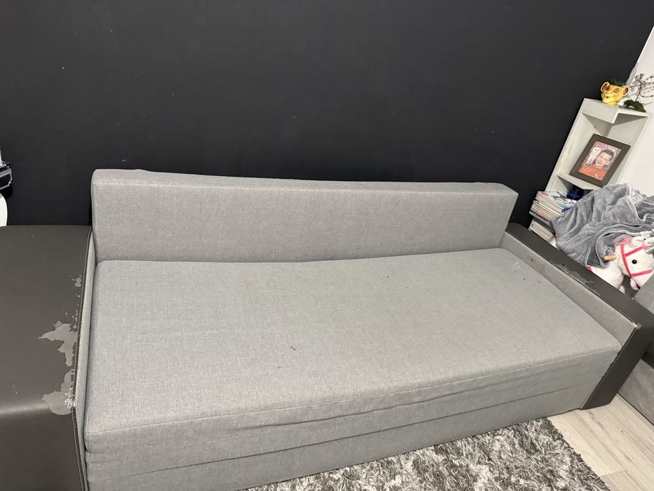 Kanapa- łózko- sofa.