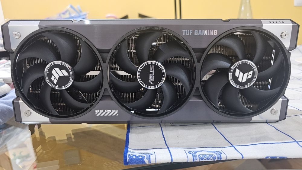 RTX 5090 TUF Gaming 32GB