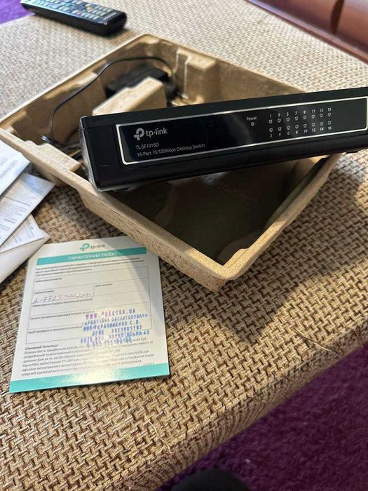 Комутатор некерований свич TP-Link TL-SF1016D