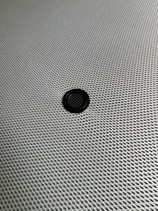 Cama com arrumação + colchão 140 cm – Como novo!