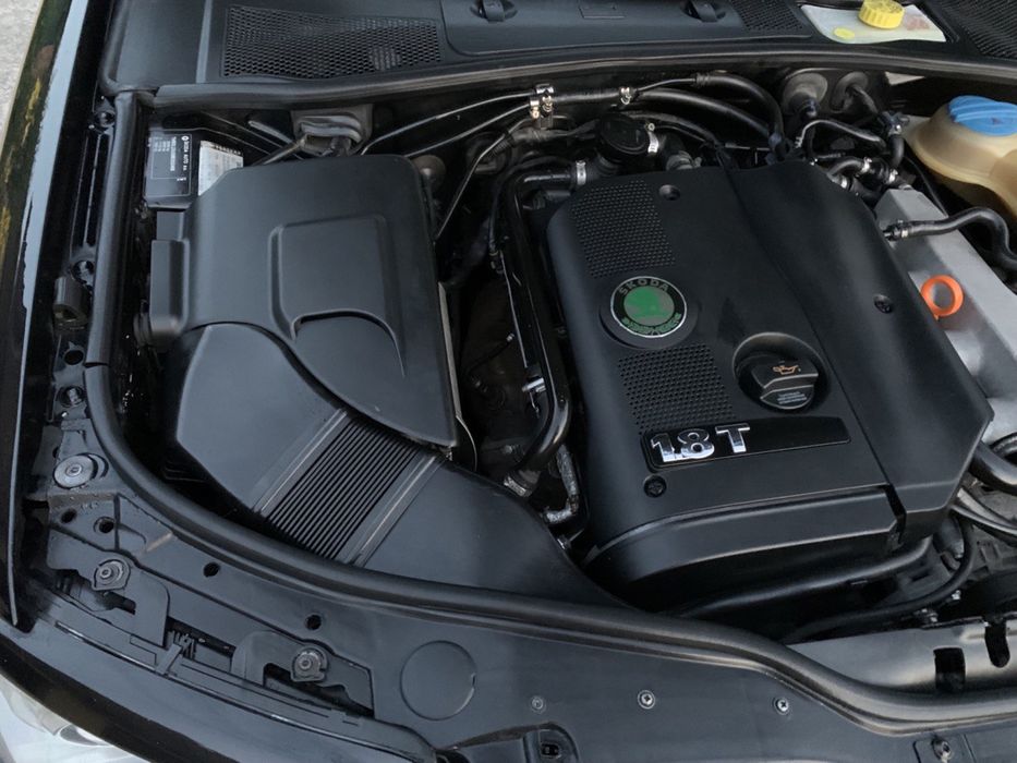 автомобіль Skoda Суперб