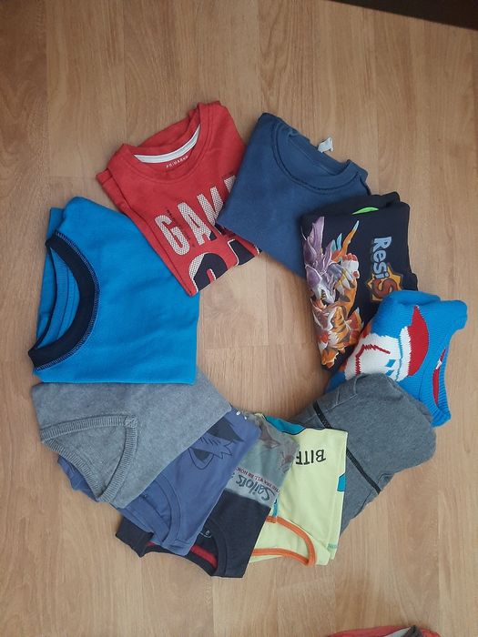 Lote de 60 peças de roupa menino 2-3 anos