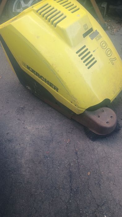 Kärcher підміталка