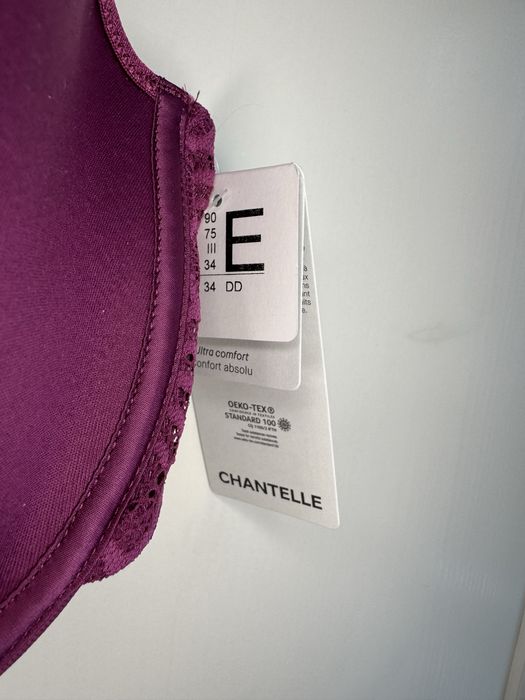 Chantelle бюстгалтери чашка Е різні