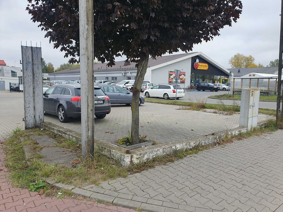 Teren  300m2 pomiędzy Obi a Biedronką