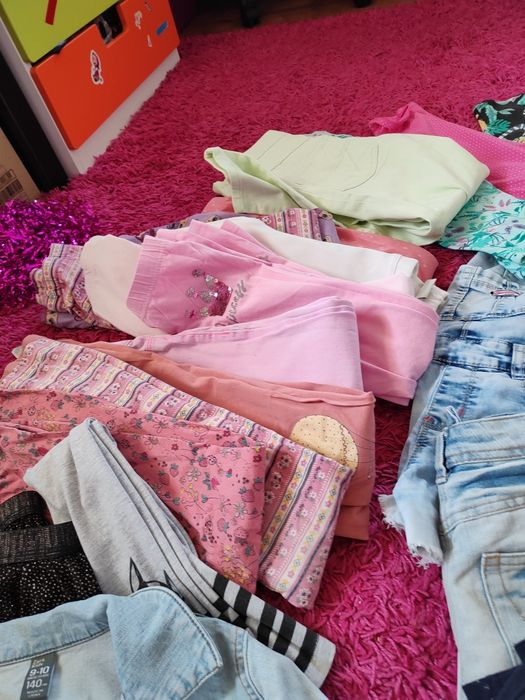 Zestaw ubranek 128/134