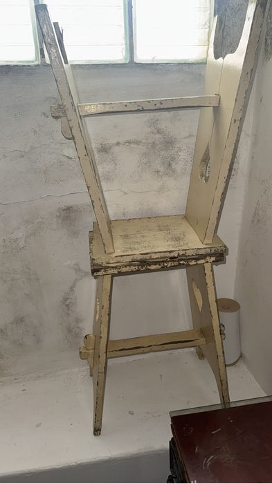 Dois bancos tipicos alentejanos