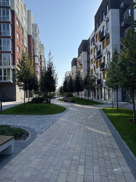 Склад, фасадне комерційне приміщення, 40 метрів, ЖК Молодість