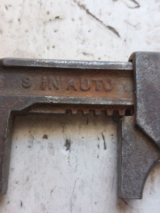 Antiga chave de grifos, funcional