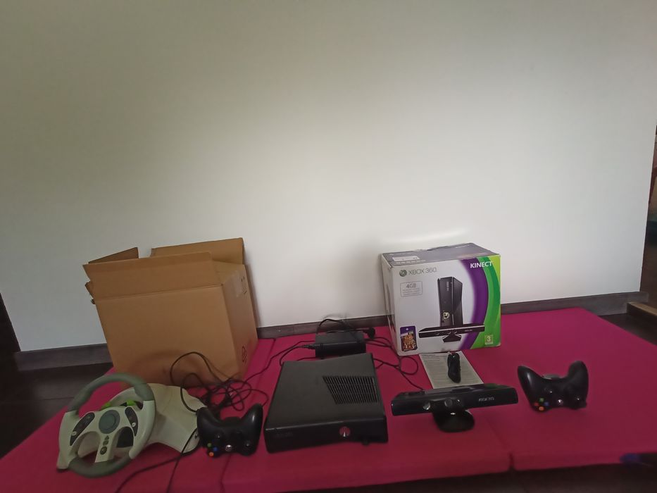 Xbox 360 jak nowy dużo gier kierownica
