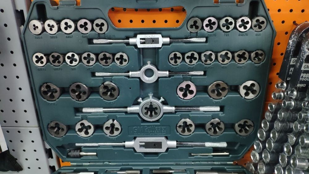 Набір мітчиків і плашок Gut Meister 110 шт метчиков и плашек GM-01110