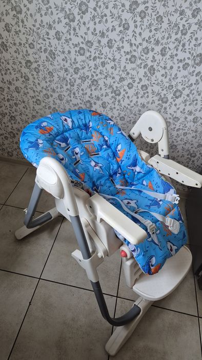 Стілець для годування