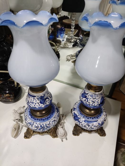 Blue and White Candlesticks431394346605619201