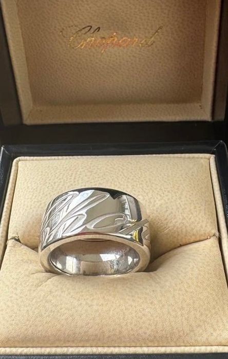 Anel Chopard Ice Cube Ring - Ouro Branco 18K com Certificado de Origem